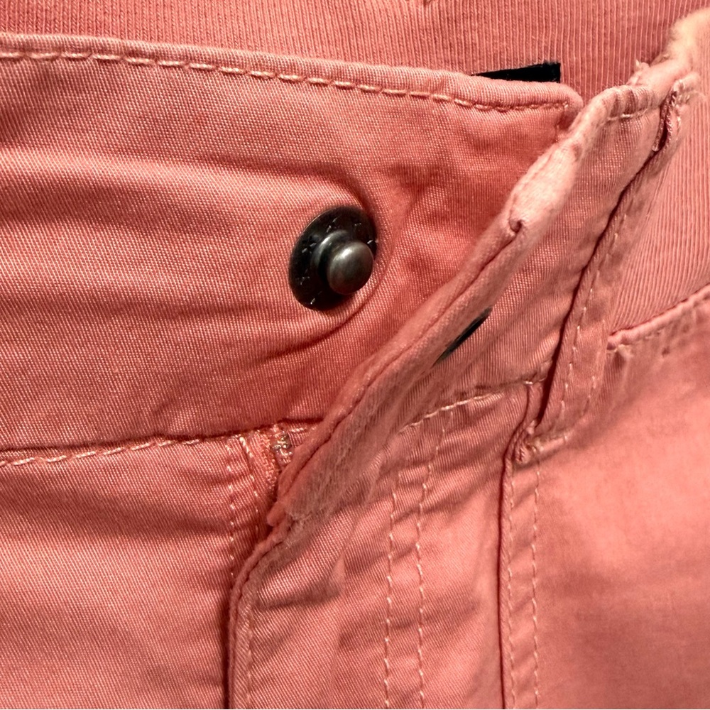Lee Relaxed Fit Cargo Coral Pink Cotton Capri Pants - Great Condition - Size 6 - Picture 5 of 7
